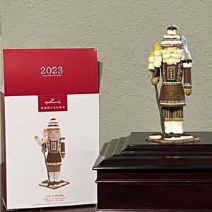 2023 Hallmark SIR S'MORE NOBLE Nutcracker Ornament. Special Edition. NWT